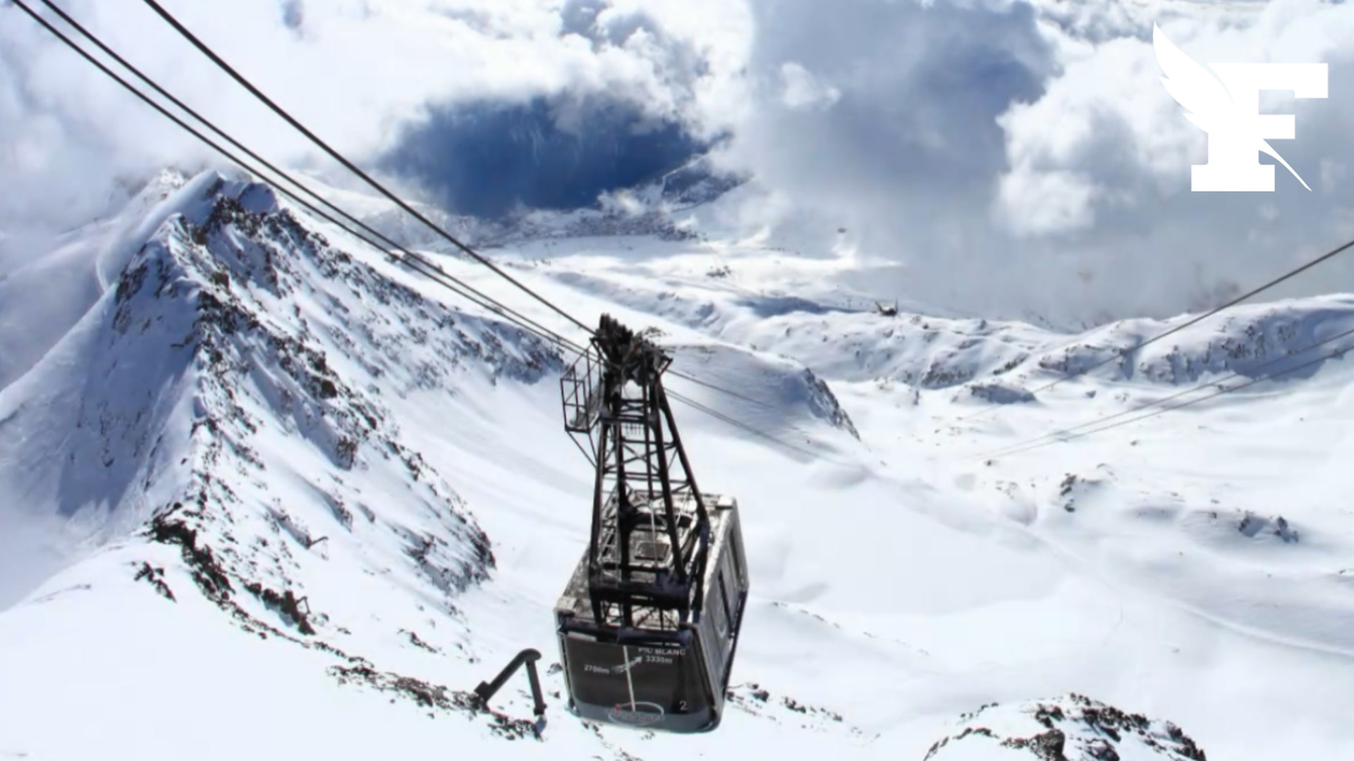 Alpe d’Huez : une cabine d'une téléphérique a heurté un camion-grue faisant 23 blessés dont trois graves