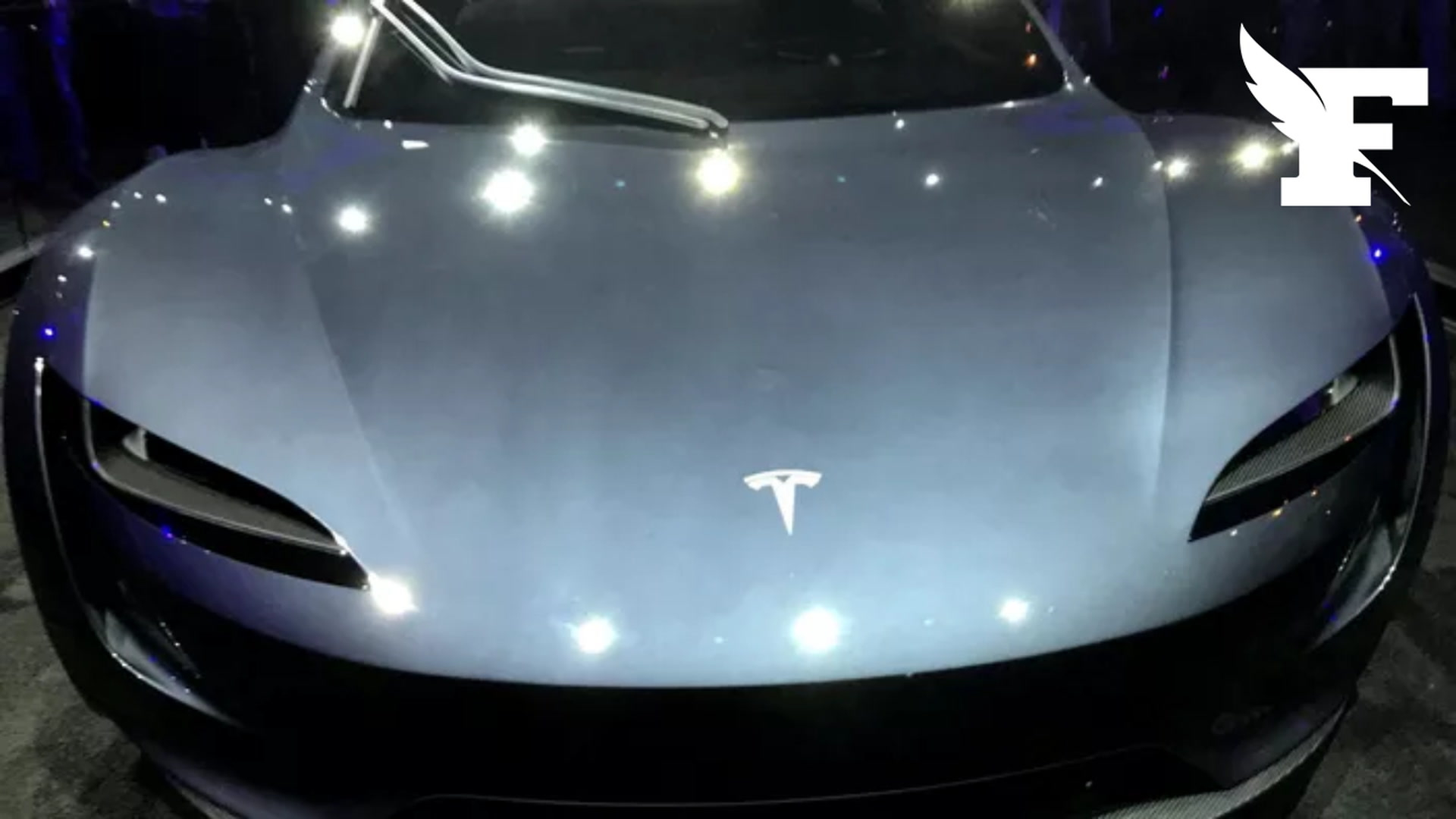 La France fait volte-face sur l'interdiction de la conduite autonome et autorise les tests sur deux Teslas