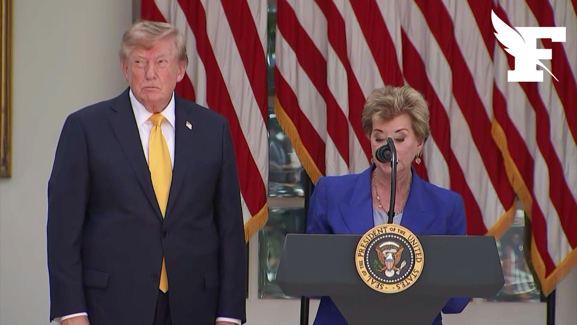 Donald Trump lie à nouveau vaccination des enfants et autisme et met en garde les écoles sur le genre