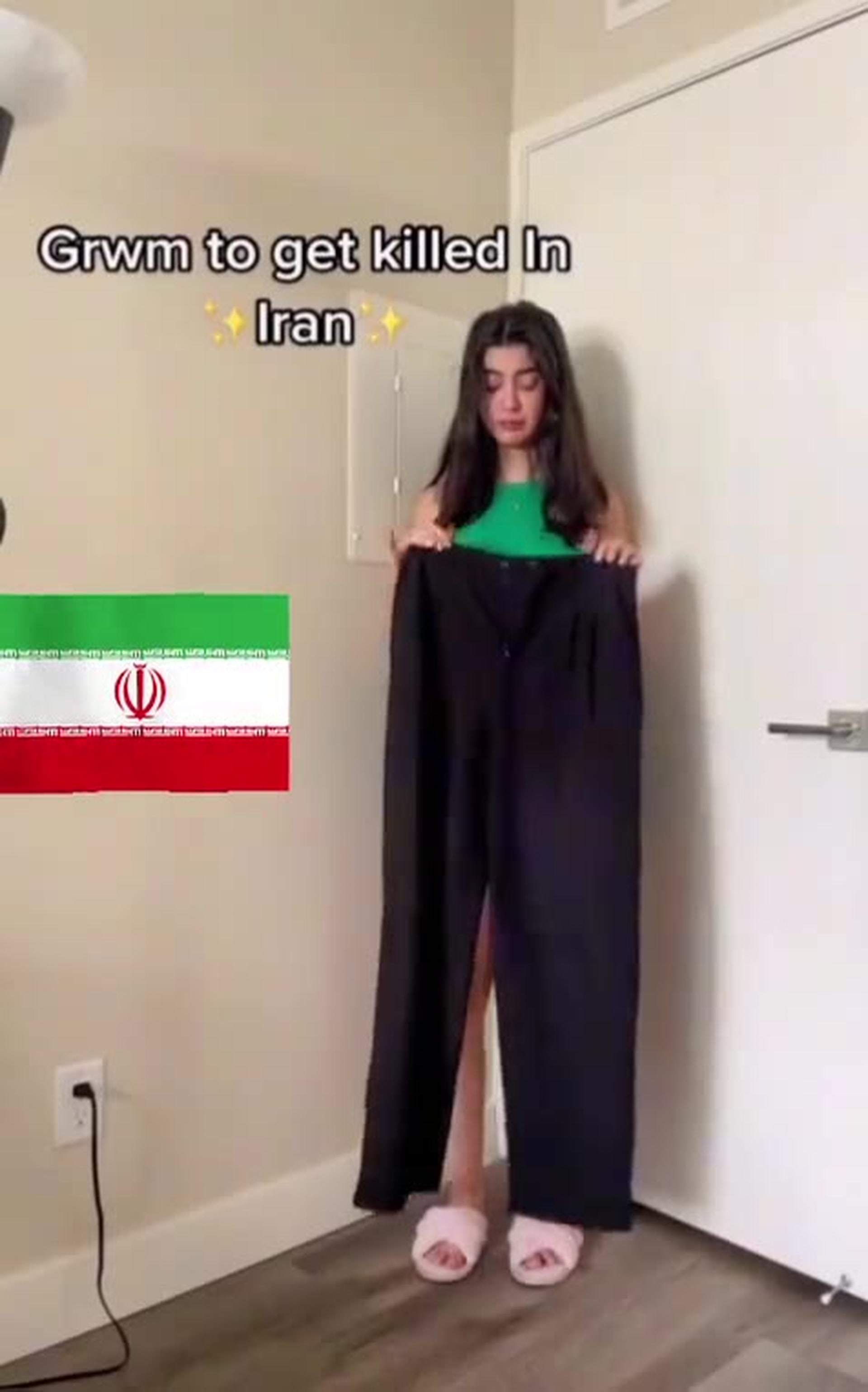 Les femmes iraniennes reprennent la tendance TikTok GRWM avant d'aller manifester