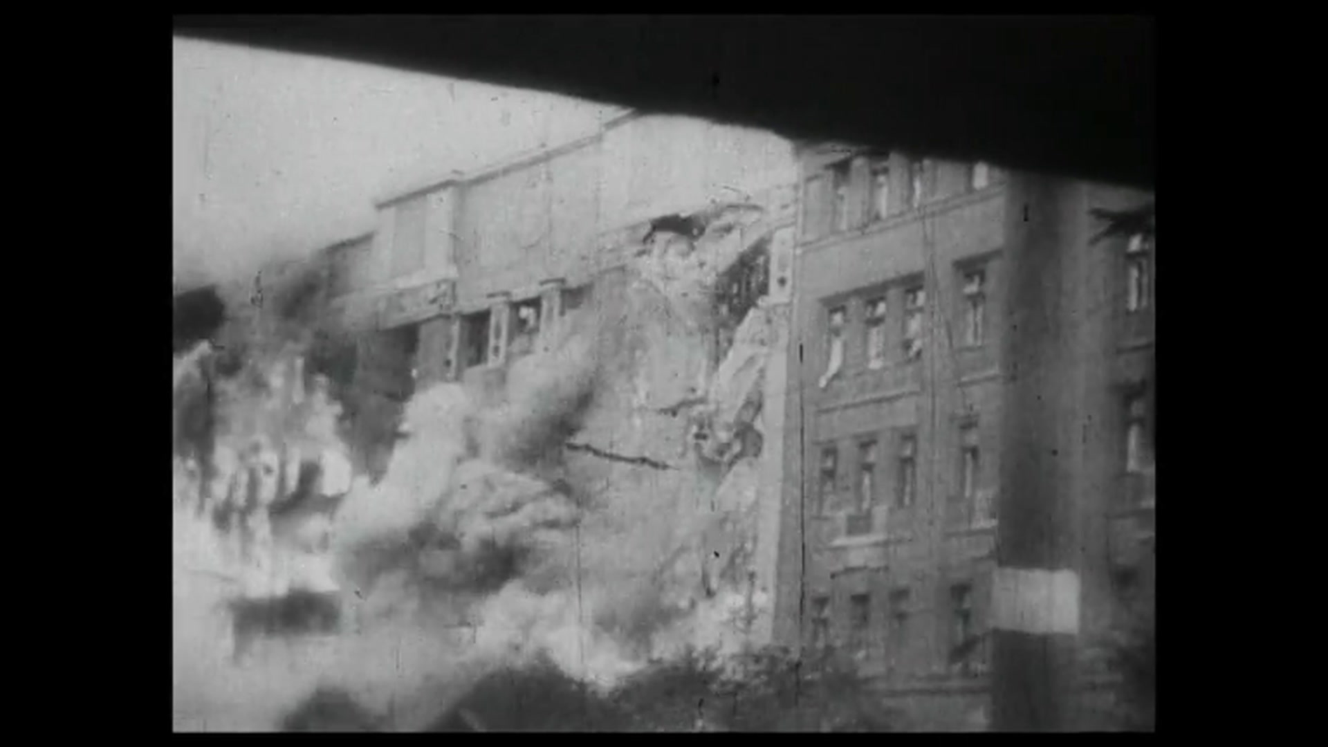 Requiem pour un massacre - VF