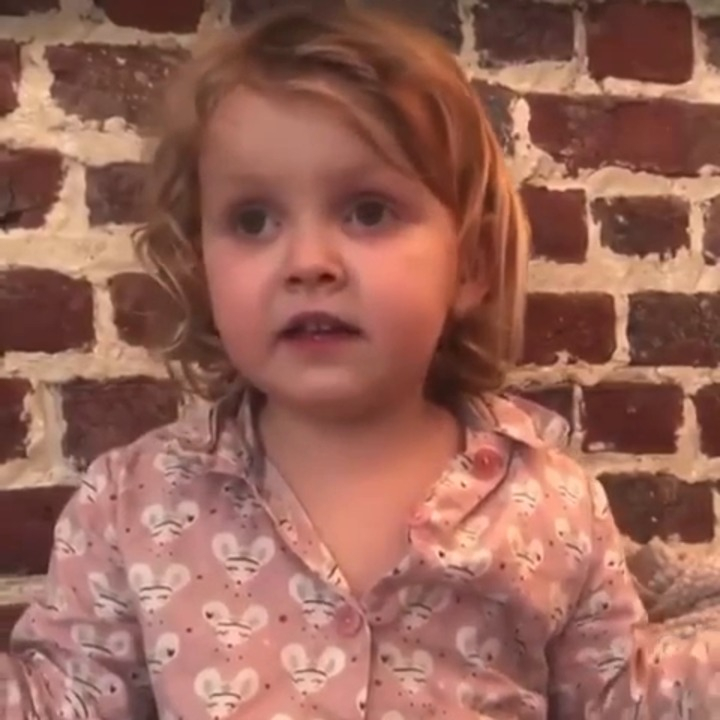 La Vie C Est Joli L Adorable Video D Une Fillette Partagee Par Camille Lellouche