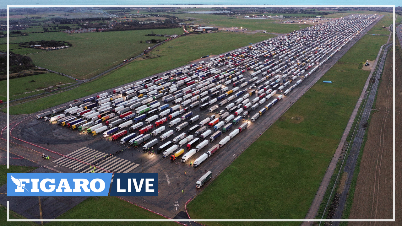 Suspension des liaisons avec le Royaume-Uni: des centaines de camions stationnent sur l’ancien aéroport de Manston