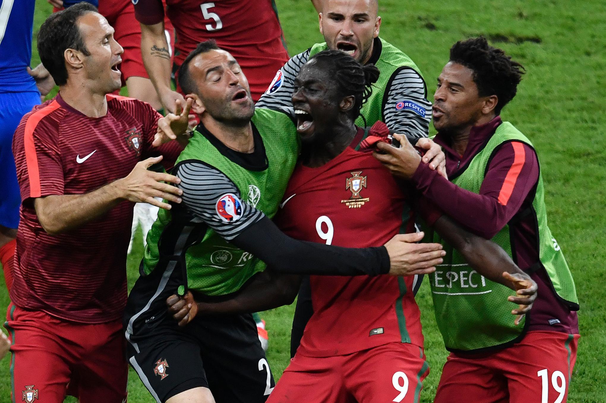 Le Reve Bleu Brise Par Le Portugal En Finale De L Euro 2016 Euro 2016 Football