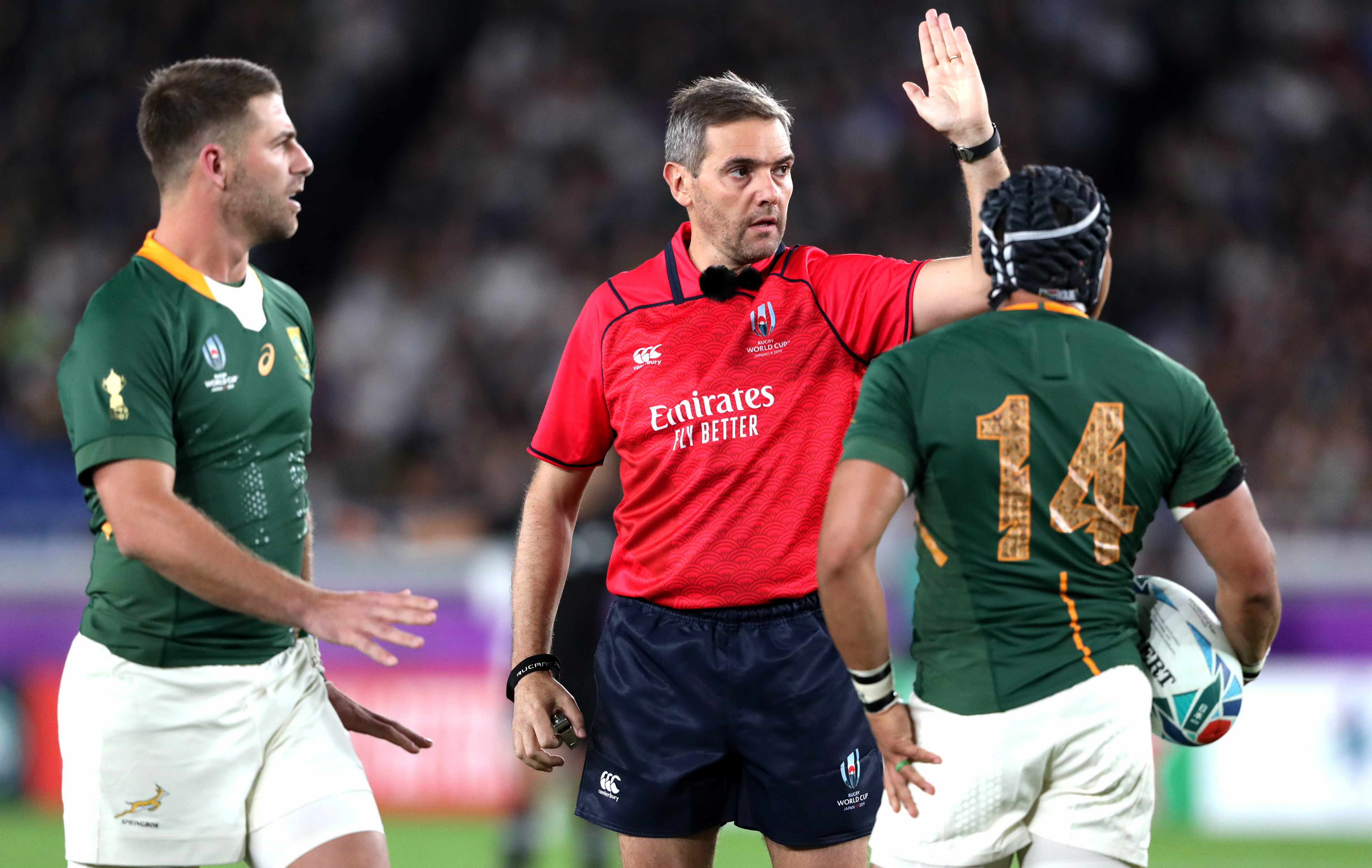 Coupe Du Monde De Rugby Les Arbitres Pris Dans La Tempete