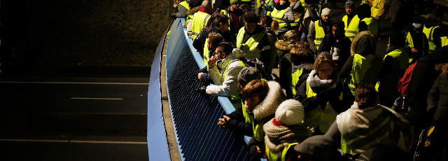 En Direct Gilets Jaunes 27000 Personnes Ont Participé