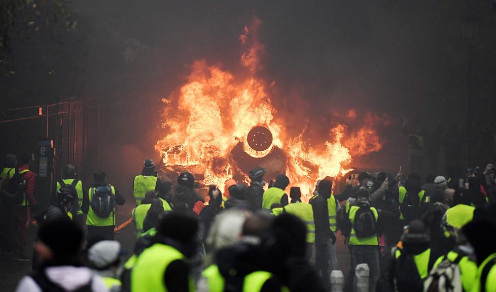 En Direct Gilets Jaunes La Situation A Dégénéré à