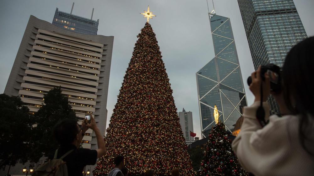 Ces sapins de Noël qui ont illuminé les rues du monde