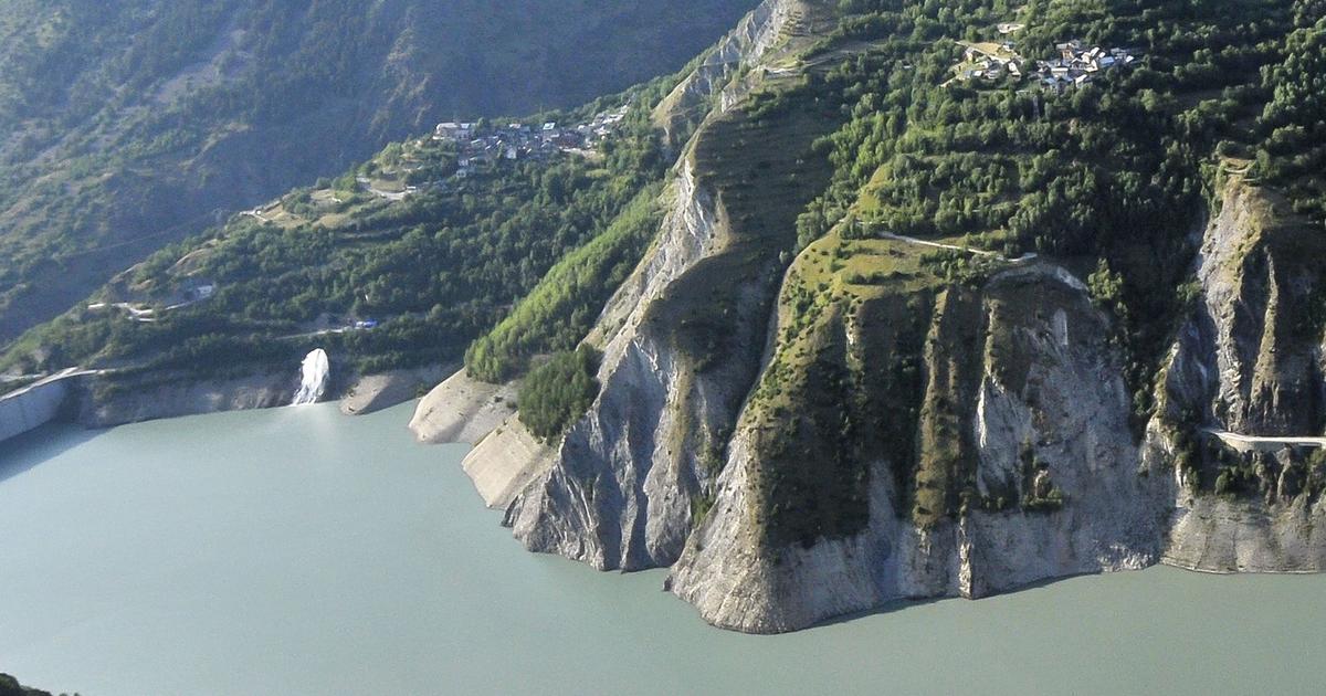 Isère : les habitants de La Grave toujours piégés par la montagne