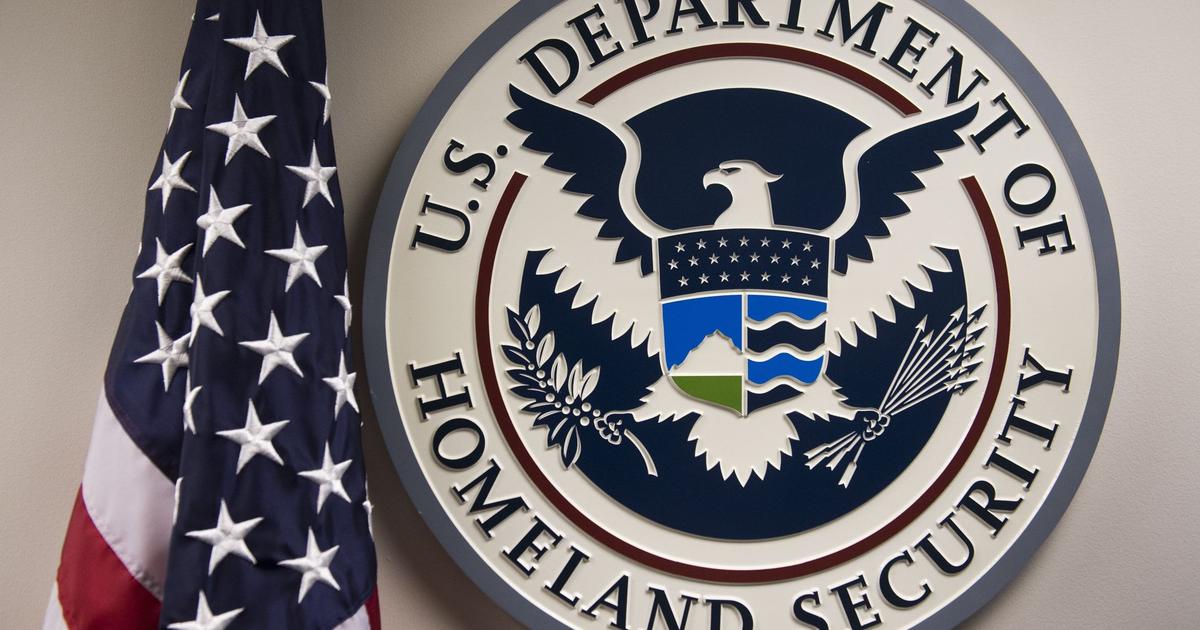 Image d'un aéroport symbolisant la surveillance numérique