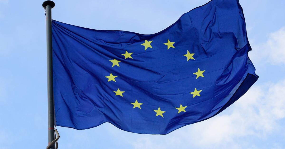 Courrier-service. Histoire : le drapeau européen