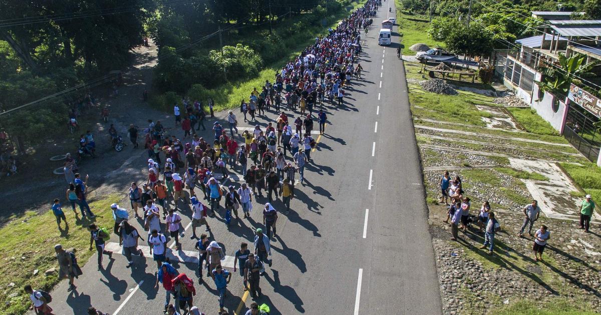 Donald Trump Alerte L'armée Sur La «caravane» De Migrants Venus Du Honduras