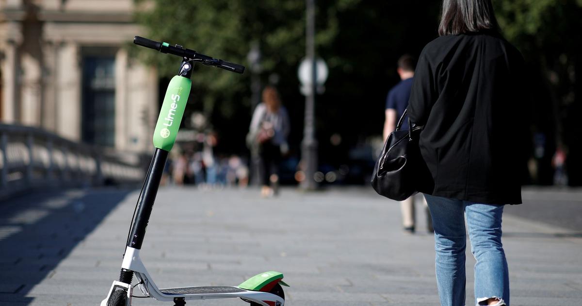 La circulation des trottinettes électriques sera interdite sur les  trottoirs à la rentrée, annonce Elisabeth Borne