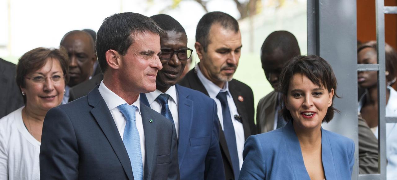 Manuel Valls et Najat Vallaud-Belkacem, ministre de l'Éducation, vendredi à Dakar.