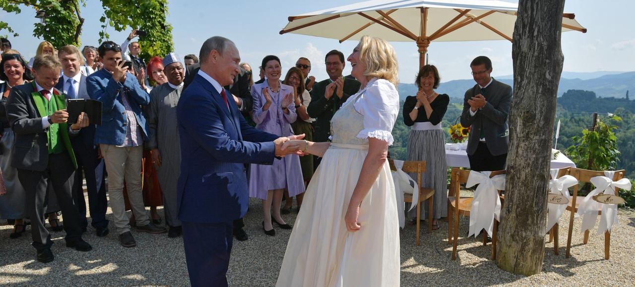 Vladimir Poutine, Karin Kneissl et les surprises d'un mariage viennois