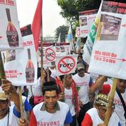 Le paquet de cigarettes neutre provoque une manifestation surprenante en Indonésie