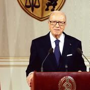Tunisie: Essebsi instaure l'état d'urgence et fait le ménage