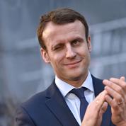 2017 : Macron calme le jeu et se range derrière Hollande