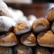 A Nice, un boulanger vend sa baguette à moitié prix pour les retraités