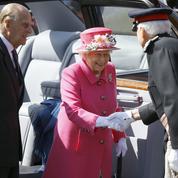 À 90 ans, la reine Elizabeth II ne lâche rien