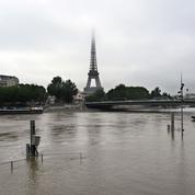 Inondations : une partie de la France noyée sous des crues historiques
