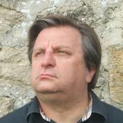Roger Maudhuy: «Molenbeek nage en plein complotisme!»