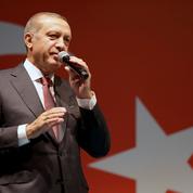 Turquie : la purge du président Erdogan s'étend à l'enseignement et aux médias