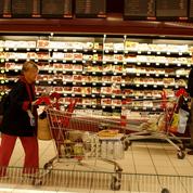 Auchan: une caissière licenciée pour avoir accordé «quelques euros» de réduction