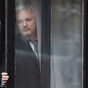 Julian Assange, le hackeur qui perturbe la campagne d'Hillary Clinton