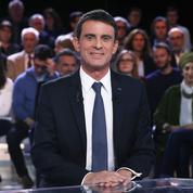 Primaire à gauche : le candidat Valls peine à justifier ses contradictions