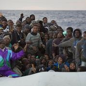 Les images du «cauchemar» vécu par des migrants secourus en Méditerranée