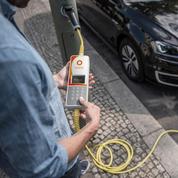 À Londres, des lampadaires rechargent les voitures électriques
