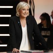 Débat : le duel Macron-Le Pen s'installe