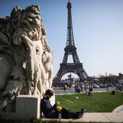 Face à la «menace terroriste», la tour Eiffel va se doter d'une «paroi en verre»