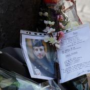 Policier tué aux Champs-Elysées: Macron et Le Pen conviés à l'hommage national