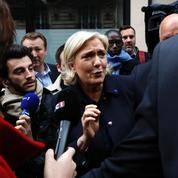 Marine Le Pen dément toute «contradiction» dans sa position sur l'euro