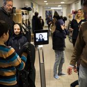 Danemark : Yusuf et son robot Beam vont à l'école