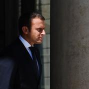 Pourquoi Emmanuel Macron reporte déjà certaines réformes