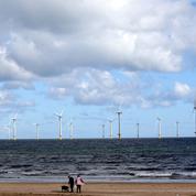Éoliennes dans l'Atlantique et dans la Manche : une facture salée pour le contribuable français