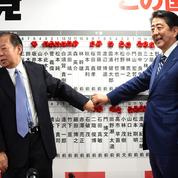 Au Japon, Shinzo Abe remporte son pari électoral