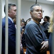 Un ex-ministre russe de l'Économie condamné à huit ans de camp