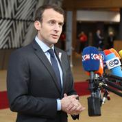 Face aux manifestations, Macron reste ferme