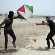 Gaza : face aux snipers israéliens, les Palestiniens utilisent des cerfs-volants piégés