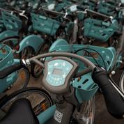 Vélib': la mairie de Paris hausse le ton et exige le remplacement immédiat de 3000 vélos