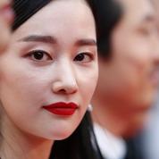 La photo du jour 10 à Cannes : le regard de Jong-seo Jeon de Burning embrase le tapis rouge