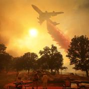 Des incendies géants ravagent la Californie