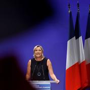 À Fréjus, Le Pen cible Macron comme son principal adversaire