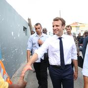 Emmanuel Macron en visite aux Antilles pour renouer avec le terrain