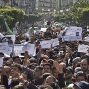 Algérie: les images de la révolte des Algériens contre Bouteflika