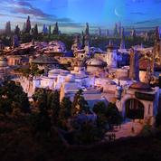 Disneyland reconstitue une planète de Star Wars pour emmener ses visiteurs dans une lointaine galaxie